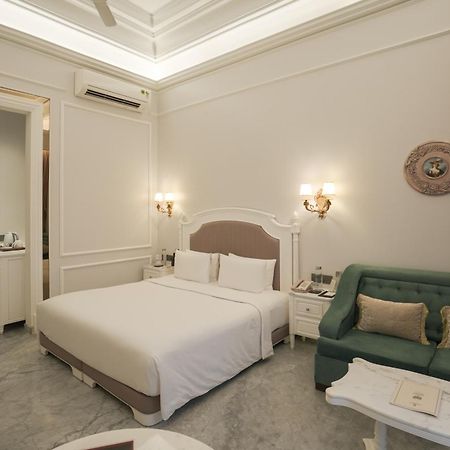 Hotel Hillock Ahmedabad Buitenkant foto
