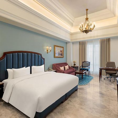 Hotel Hillock Ahmedabad Buitenkant foto