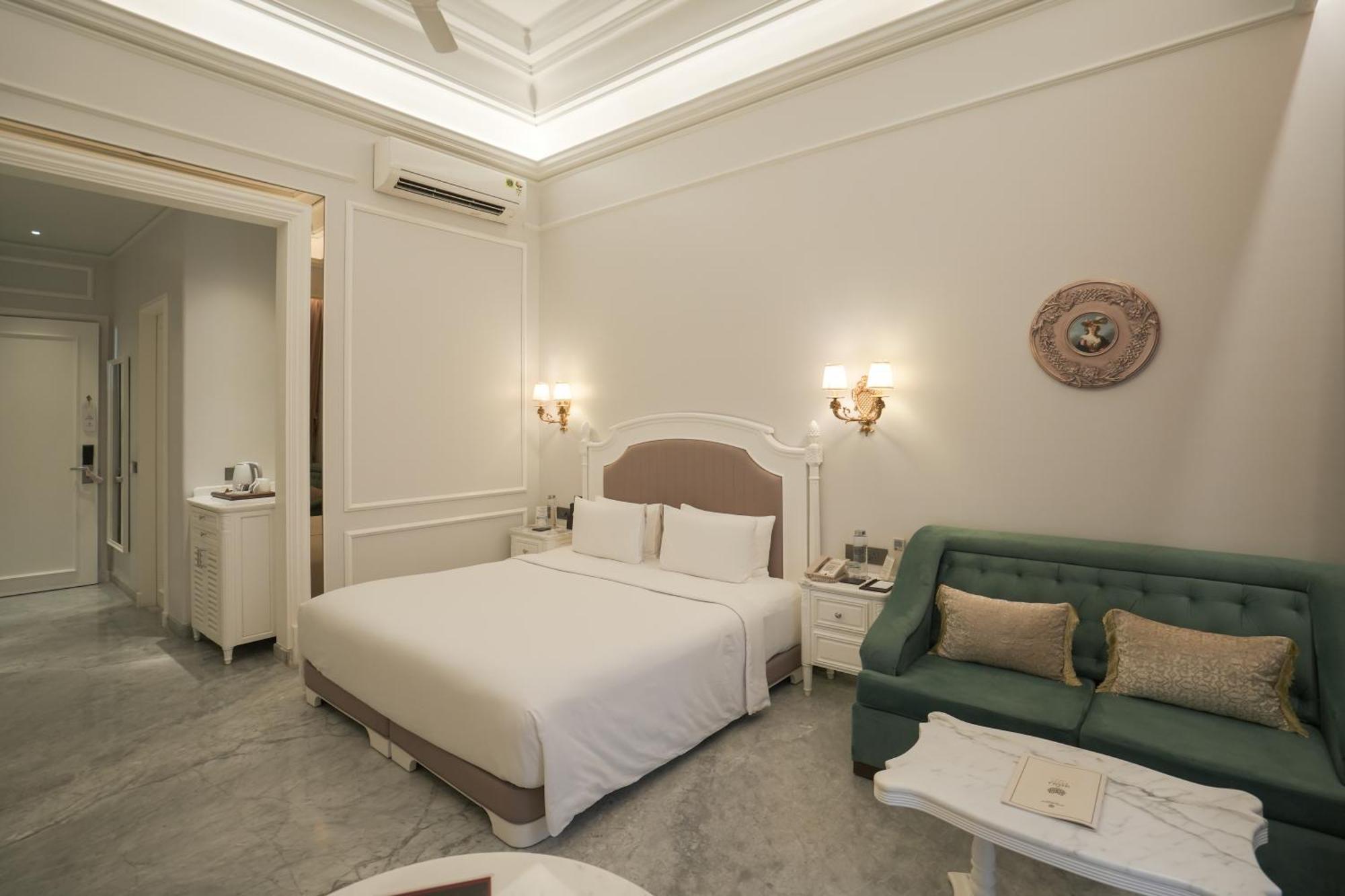 Hotel Hillock Ahmedabad Buitenkant foto